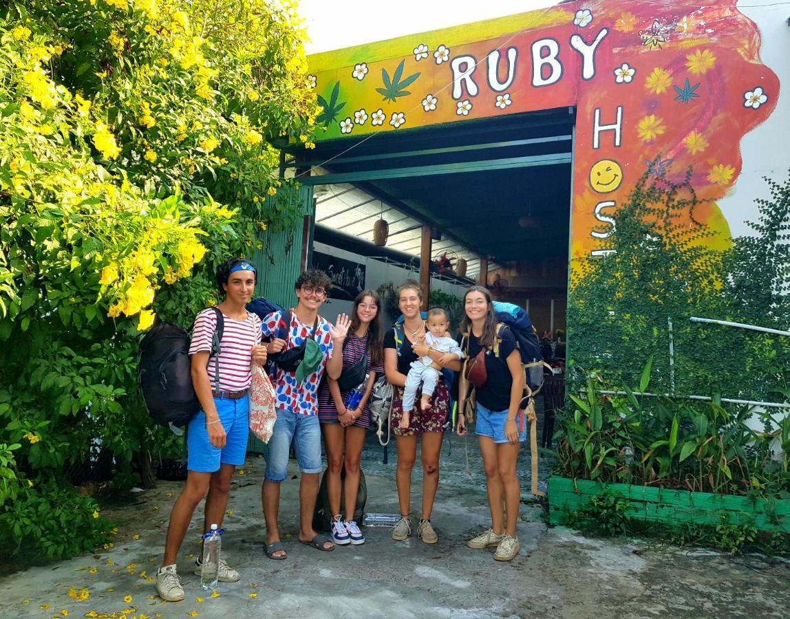 Ruby Phu Quoc Hostel المظهر الخارجي الصورة